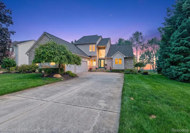 Photo 1 of Single family home for sale at 2915 Allison Ln, Highland, MI 48357 | MLS# 20261054151 | Listing updated on 2026-08-17