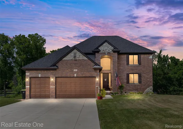 Photo 1 of Single family home for sale at 2983 28 Mile Rd, Washington, MI 48094 | MLS# 20261054171 | Listing updated on 2026-09-01