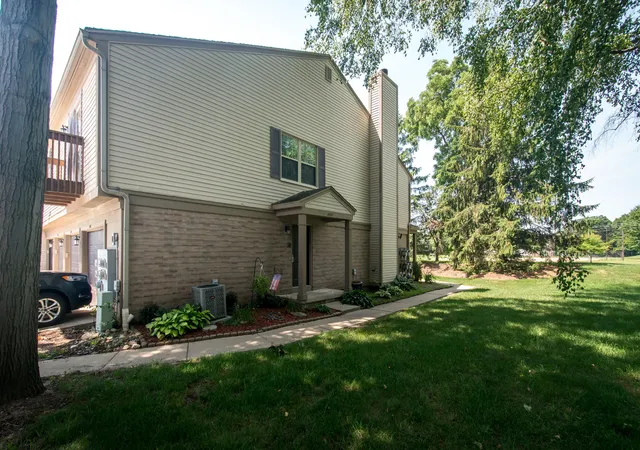 2nd image of 3007 Forest Creek Ct, Ann Arbor, MI 48108 | MLS# 81026035871