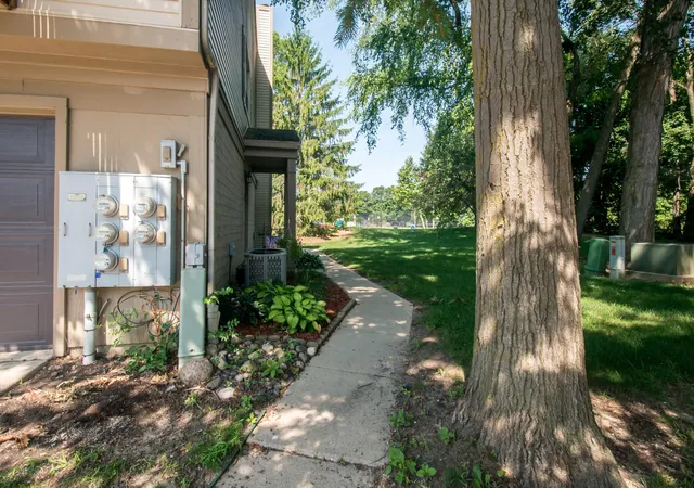 34th image of 3007 Forest Creek Ct, Ann Arbor, MI 48108 | MLS# 81026035871