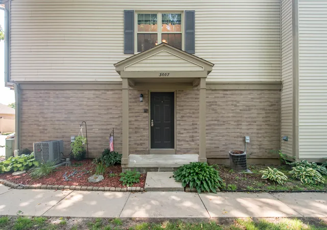 3rd image of 3007 Forest Creek Ct, Ann Arbor, MI 48108 | MLS# 81026035871