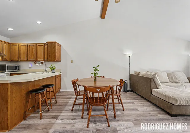 Photo 4 of Condo for sale at 1731 Lakeview Dr, Zeeland, MI 49464 | MLS# 65026035874 | Listing updated on 2026-09-01
