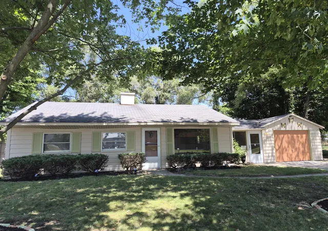 Photo 1 of Single family home for sale at 885 Barnum St Sw, Wyoming, MI 49509 | MLS# 65026035878 | Listing updated on 2026-08-28