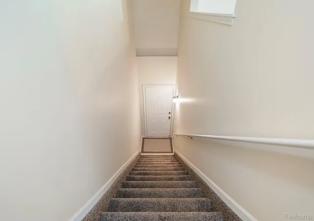 Photo 4 of Condo for sale at 12121 Hidden View Ct, Utica, MI 48315 | MLS# 20261054183 | Listing updated on 2026-08-25