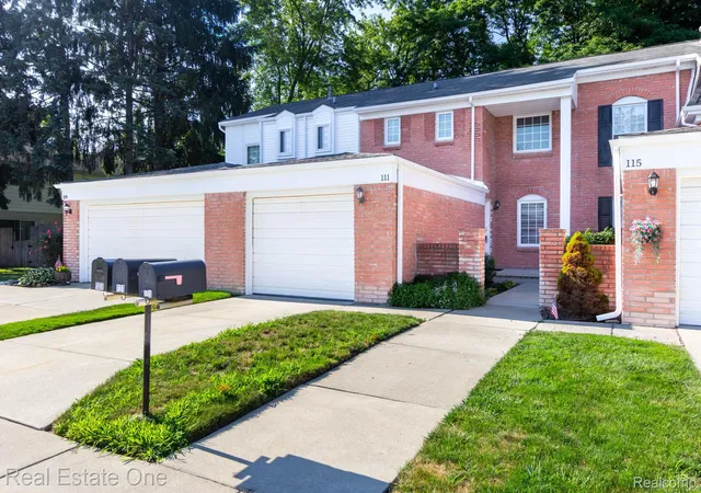 Photo 2 of Condo for sale at 111 Manor Way, Rochester Hills, MI 48309 | MLS# 20261054193 | Listing updated on 2026-07-21