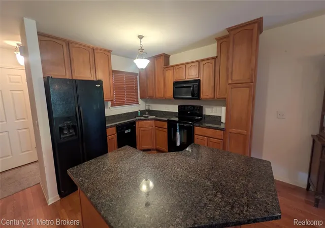 Listing Photo 4 - Condo for sale in building located at 9285 Horizon Dr, Davison, MI 48423