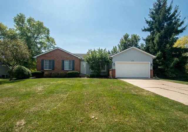 Photo 2 of Single family home for sale at 6595 Sauk Trl, Saline, MI 48176 | MLS# 81026035880 | Listing updated on 2026-09-15