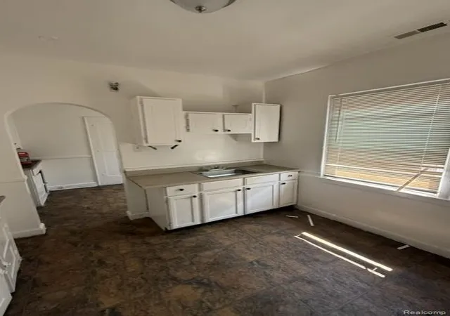 Photo 4 of Multi family home for sale at 3032 Fullerton St, Detroit, MI 48238 | MLS# 20261054229 | Listing updated on 2026-09-21