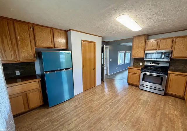 Photo 2 of Single family home for sale at 68 Clydesdale St, Mount Morris, MI 48458 | MLS# 5050214880 | Listing updated on 2026-07-14