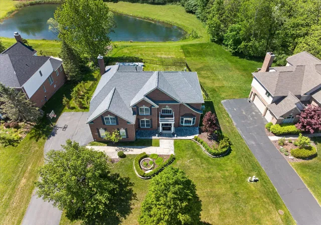 2nd image of 2931 Walnut Ridge Dr, Ann Arbor, MI 48103 | MLS# 81026035899