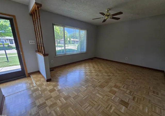 Photo 3 of Single family home for sale at 14968 Clemson Dr, Sterling Heights, MI 48313 | MLS# 58050214882 | Listing updated on 2026-09-11