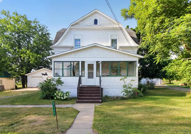 Photo 3 of Single family home for sale at 3117 W Beal City Rd, Weidman, MI 48893 | MLS# 79080071062 | Listing updated on 2026-09-14