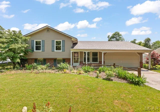 Photo 1 of Sale Pending at 1000 Park St, Tecumseh, MI 49286 | MLS# 56050214884 | Listing updated on 2026-09-15