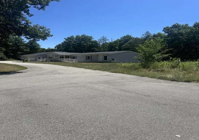 3rd image of 4932 E Polk St, White Cloud, MI 49349 | MLS# 72026035915