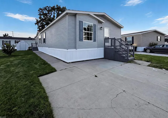Photo 2 of Single family home for sale at 46301 Gabrielle Dr, Macomb, MI 48044 | MLS# 58050214893 | Listing updated on 2026-07-15