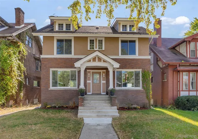 Photo 1 of Sale Pending at 154 Mclean St, Highland Park, MI 48203 | MLS# 20261054259 | Listing updated on 2026-07-27