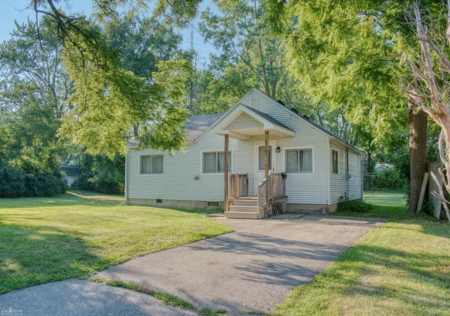 Photo 1 of Single family home for sale at 315 E Williams St, Corunna, MI 48817 | MLS# 5050214896 | Listing updated on 2026-09-02