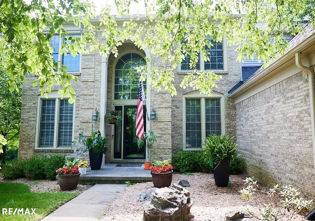 1st image of 4199 Wincrest Ln, Rochester, MI 48306 | MLS# 58050214907