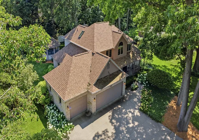 Photo 1 of Single family home for sale at 1460 Nelson Rd, Saint Joseph, MI 49085 | MLS# 69026035957 | Listing updated on 2026-09-01