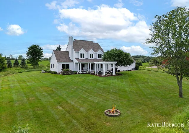 Photo 2 of Single family home for sale at 17640 16 Mile Rd, Big Rapids, MI 49307 | MLS# 65026035964 | Listing updated on 2026-07-15