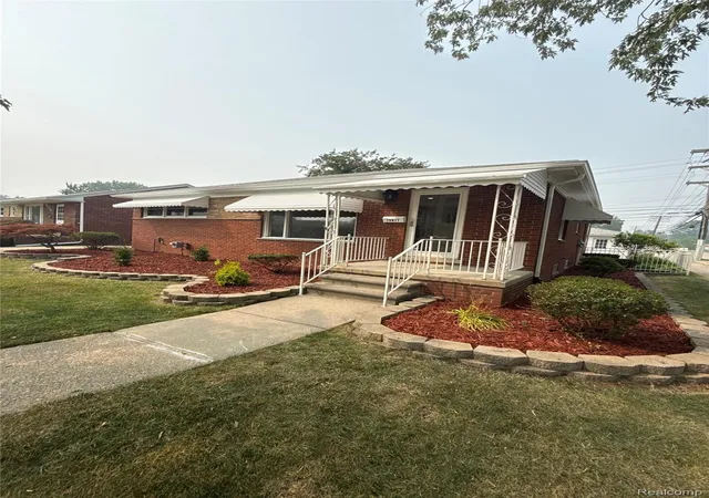 Photo 4 of Single family home for sale at 20017 California, Saint Clair Shores, MI 48080 | MLS# 20261054322 | Listing updated on 2026-09-15