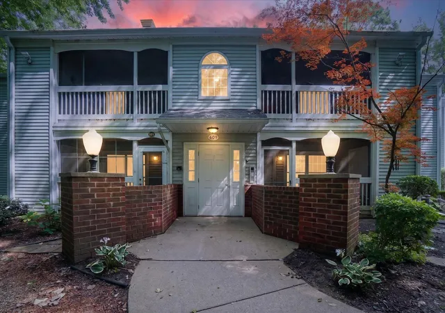 Photo 2 of Condo for sale at 609 Curzon Ct #203, Howell, MI 48843 | MLS# 71026035974 | Listing updated on 2026-09-29