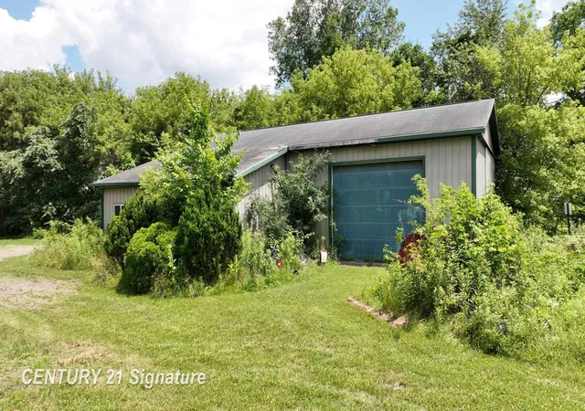 Photo 2 of Single family home for sale at 3349 W Lake Rd, Clio, MI 48420 | MLS# 5050214925 | Listing updated on 2026-08-04
