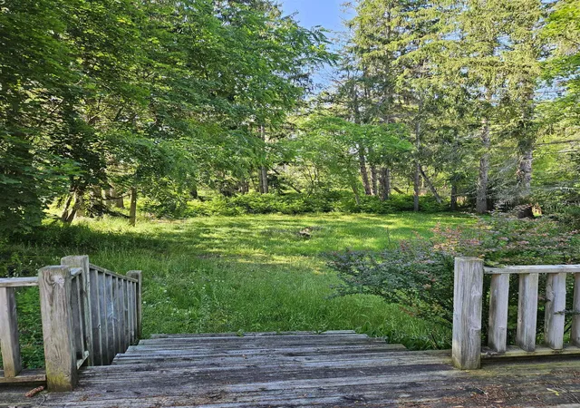 Photo 3 of Single family home for sale at 905 W 7th Street, Traverse City, MI 49684 | MLS# 78080071075 | Listing updated on 2026-07-27