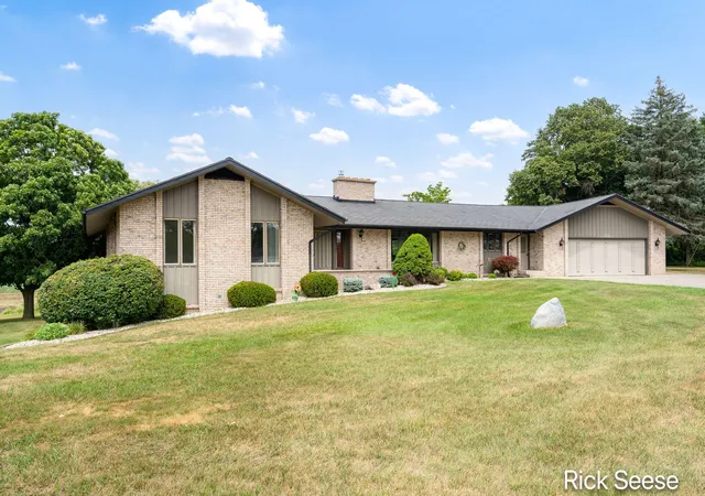 Photo 1 of Single family home for sale at 7290 Wingeier Ave Se, Alto, MI 49302 | MLS# 65026035983 | Listing updated on 2026-09-09
