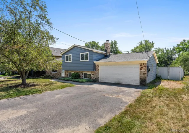 2nd image of 4881 Greer Rd, West Bloomfield, MI 48324 | MLS# 20261054348