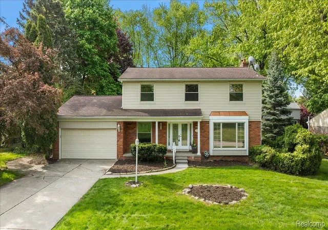 Photo 3 of Single family home for sale at 536 Rolling Rock Rd S, Bloomfield Hills, MI 48304 | MLS# 20261054365 | Listing updated on 2026-09-19