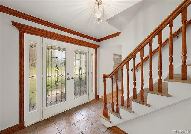 Photo 4 of Single family home for sale at 536 Rolling Rock Rd S, Bloomfield Hills, MI 48304 | MLS# 20261054365 | Listing updated on 2026-09-19