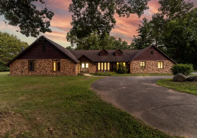 1st image of 5727 W Q Ave, Kalamazoo, MI 49009 | MLS# 66026035993