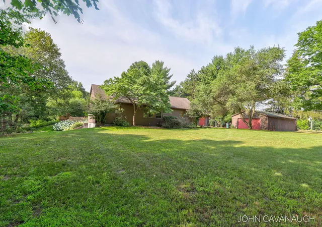 Photo 3 of Single family home for sale at 9516 Taft St, Coopersville, MI 49404 | MLS# 71026035995 | Listing updated on 2026-10-09