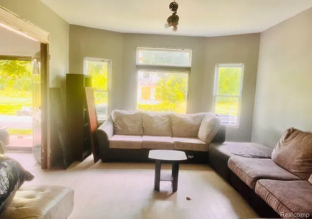 Photo 4 of Single family home for sale at 3964 Sheridan St, Detroit, MI 48214 | MLS# 20261054369 | Listing updated on 2026-07-17