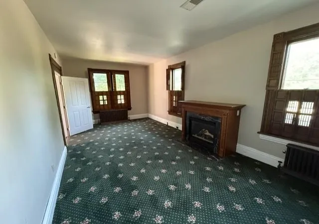 Photo 3 of Single family home for sale at 424 Center St, Alma, MI 48801 | MLS# 79080071085 | Listing updated on 2026-09-18