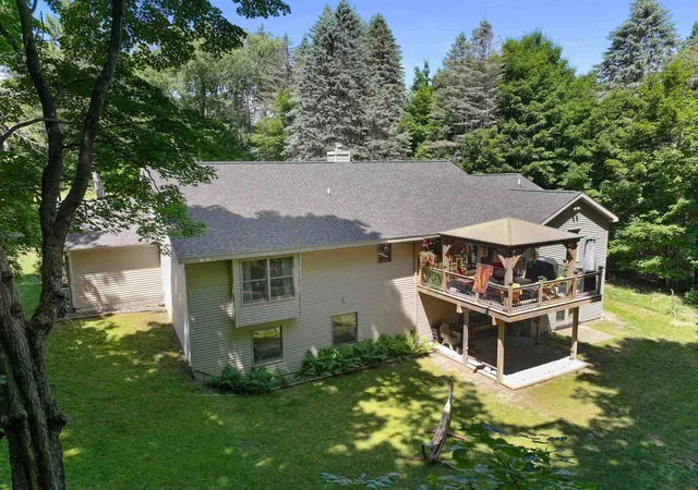 Photo 2 of Single family home for sale at 4490 Marykris Ln, Traverse City, MI 49685 | MLS# 78080071087 | Listing updated on 2026-07-18