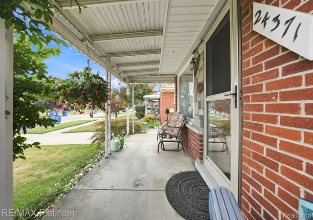 Photo 3 of Single family home for sale at 24371 Currier St, Dearborn Heights, MI 48125 | MLS# 20261054375 | Listing updated on 2026-09-18