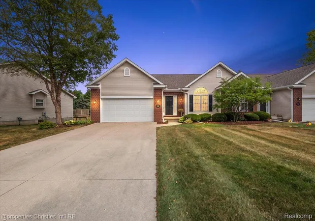 Photo 1 of Sale Pending at 3181 Ivy Ln, Grand Blanc, MI 48439 | MLS# 20261054380 | Listing updated on 2026-09-29
