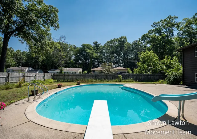 Photo 2 of Single family home for sale at 1832 Southwood Ave, Norton Shores, MI 49441 | MLS# 71026036006 | Listing updated on 2026-09-18