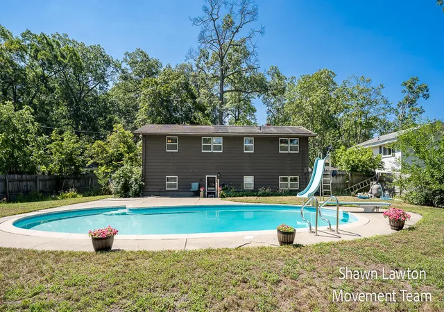 Photo 3 of Single family home for sale at 1832 Southwood Ave, Norton Shores, MI 49441 | MLS# 71026036006 | Listing updated on 2026-09-18