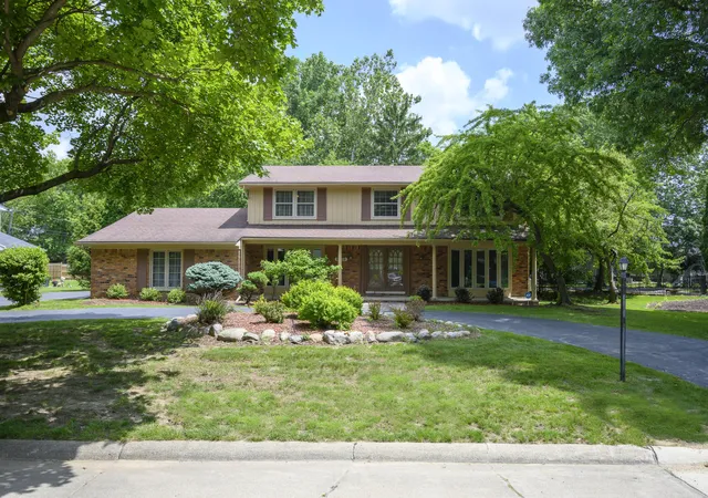 Photo 1 of Single family home for sale at 28550 Tavistock Trl, Southfield, MI 48034 | MLS# 81026036010 | Listing updated on 2026-08-31