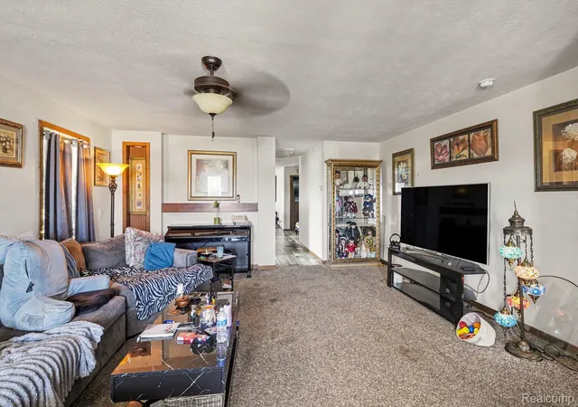 Photo 2 of Single family home for sale at 6289 Sleeping Beauty, Fenton, MI 48430 | MLS# 20261054397 | Listing updated on 2026-08-31