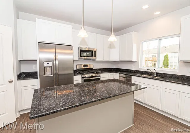 Photo 4 of Single family home for sale at 34616 John Bartley Cir, Sterling Heights City Macomb, MI 48310 | MLS# 20261054410 | Listing updated on 2026-09-15
