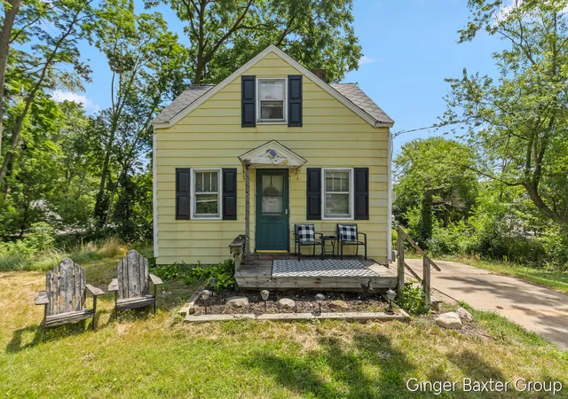 Photo 1 of Single family home for sale at 2600 Day Ave Nw, Grand Rapids, MI 49544 | MLS# 65026036025 | Listing updated on 2026-09-12