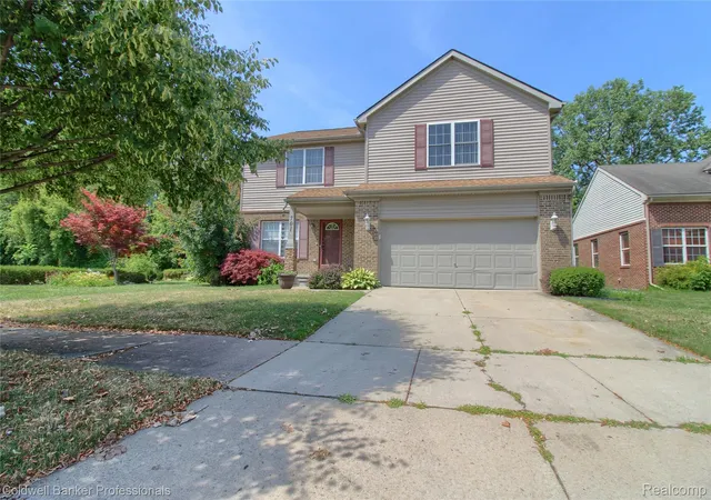 Photo 1 of Sale Pending at 701 Montclair St, Detroit, MI 48214 | MLS# 20261054414 | Listing updated on 2026-08-24