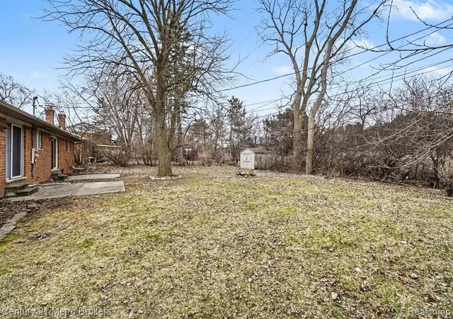 16th image of 3509 Ridgecliffe Dr, Flint, MI 48532 | MLS# 20261054420