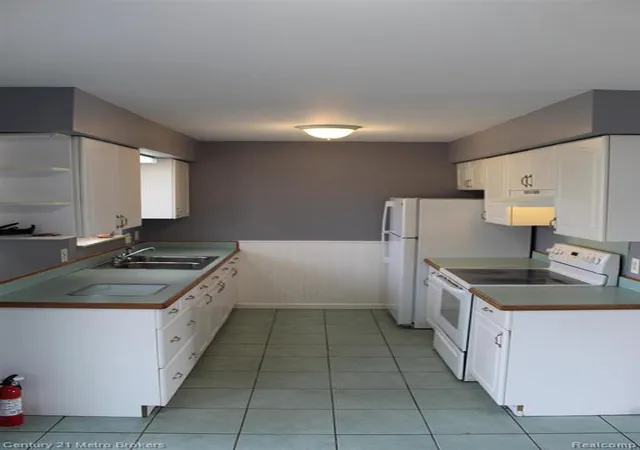 4th image of 3509 Ridgecliffe Dr, Flint, MI 48532 | MLS# 20261054420