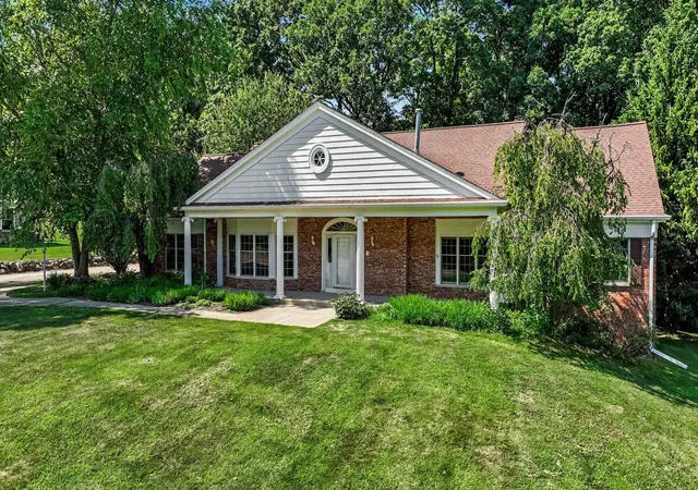 2nd image of 3004 Brandywine Rd, Kalamazoo, MI 49008 | MLS# 66026036043