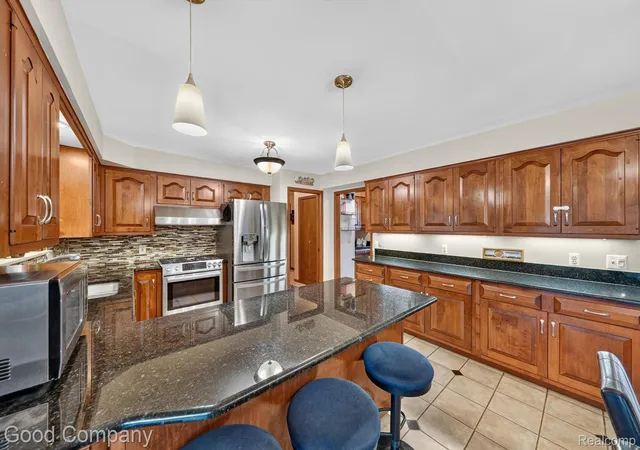 5th image of 38921 Santa Barbara St, Clinton Township, MI 48036 | MLS# 20261054444